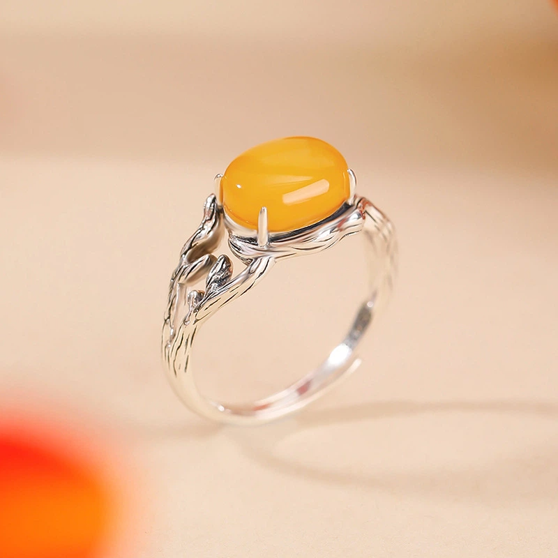 Natural Oval Beeswax Adjustable Ring (with Branch-shaped Pure Silver Ring Setting)