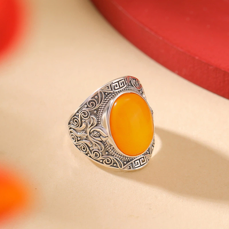 Beeswax egg-shaped ring (with Sterling Silver carving Ruyi fretwork pattern)