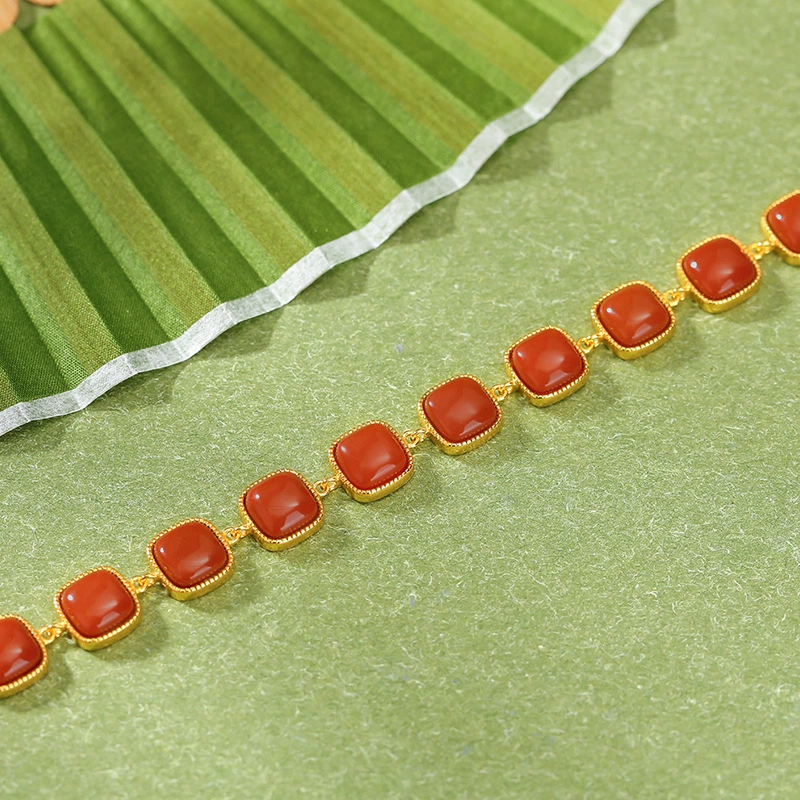 Natural South Red Agate Geometric Square Bead Bracelet (with Gold-plated Silver)