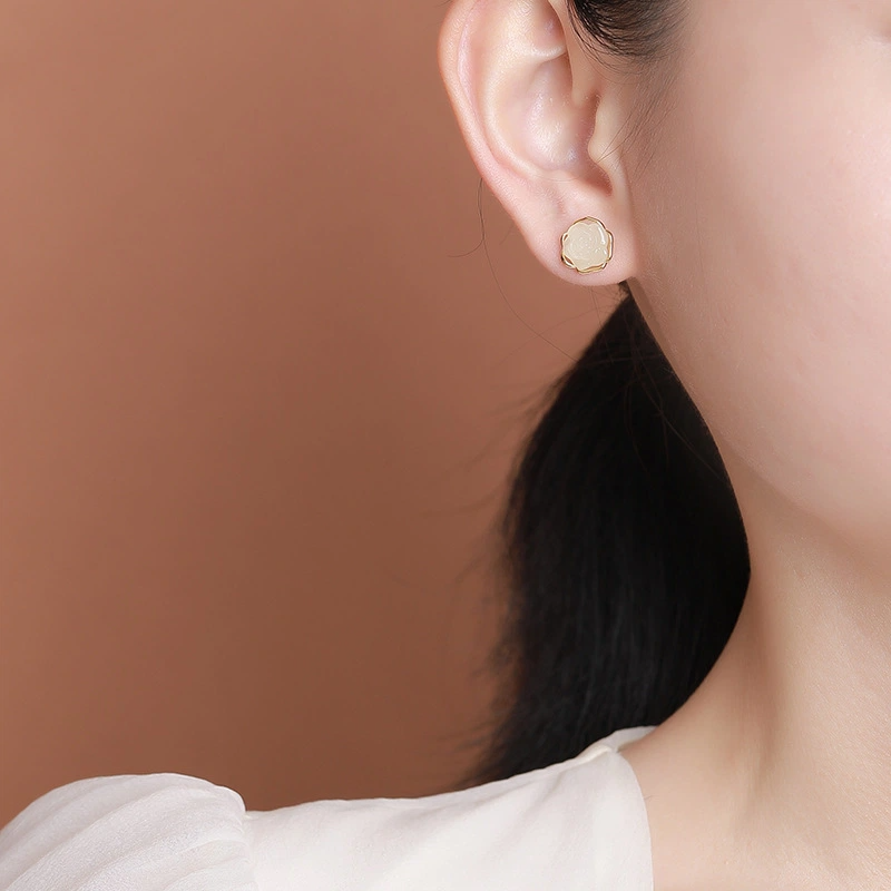 Rose-shaped Hetian Jade stud earrings (Gold-plated Sterling Silver)