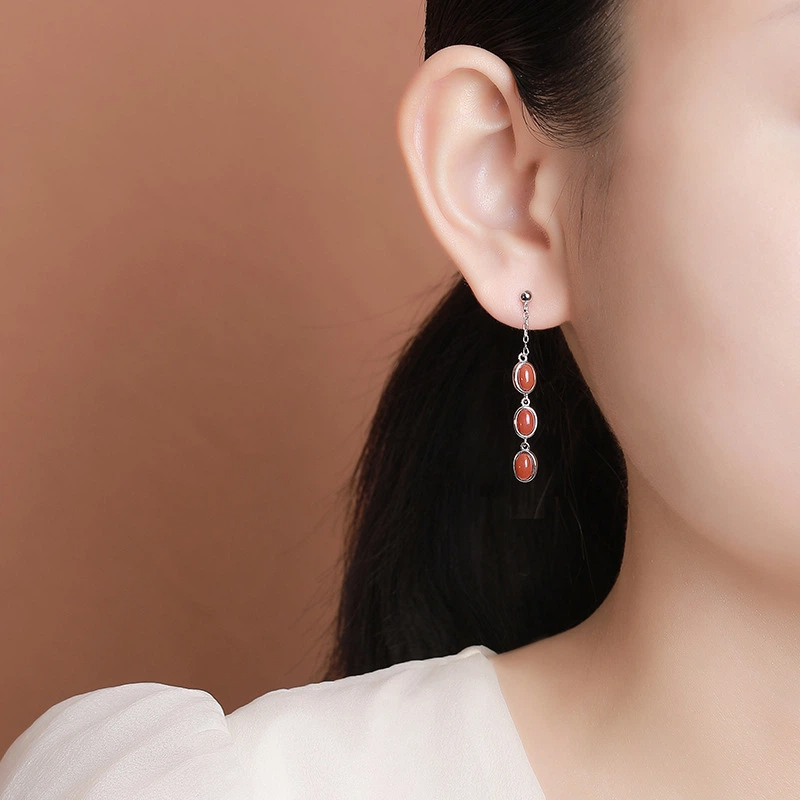 South Red Agate Egg-shaped Bead Tassel Silver Earrings