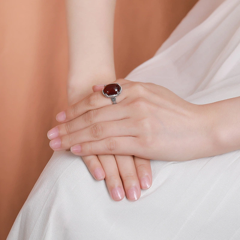 Blood Amber Egg-shaped silver ring