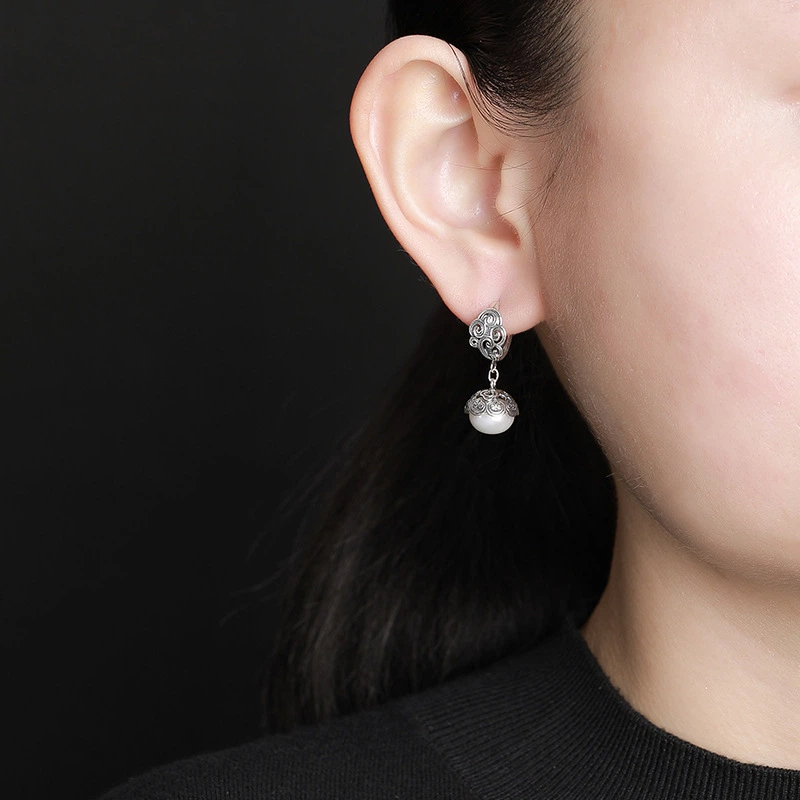 Freshwater Pearl with Lucky Cloud Pattern Earrings (with sterling silver)