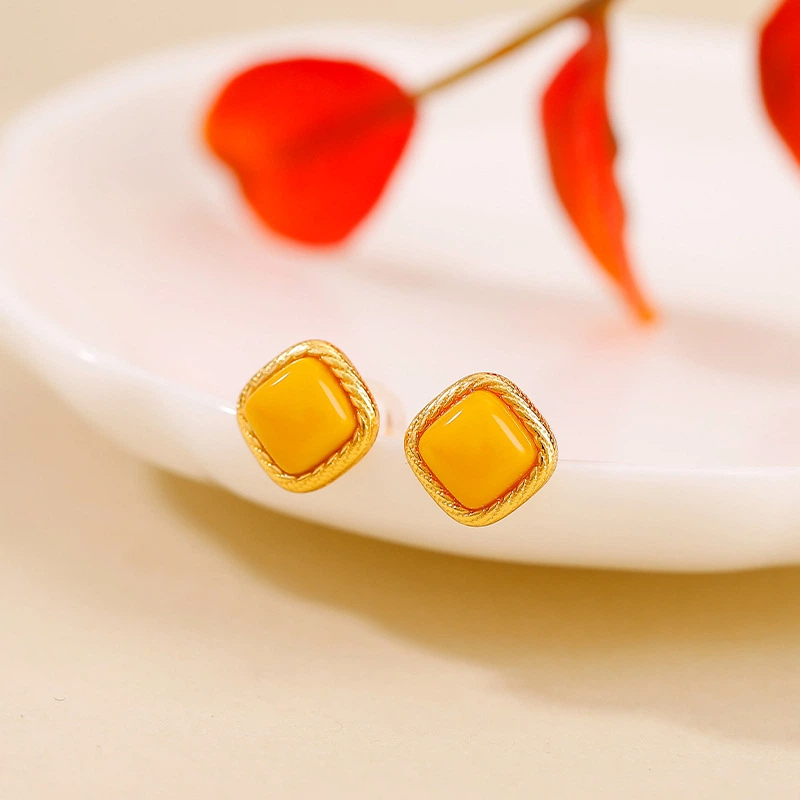 TerraDharma "Vitality Preservation & Harmony Convergence" Simple Geometric Square Jewelry Set Made of Amber