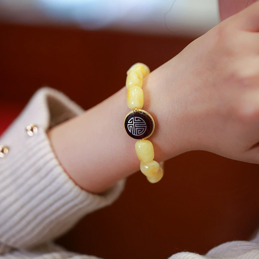 Natural Beeswax Bracelet (with Sandalwood Fortune Charm)