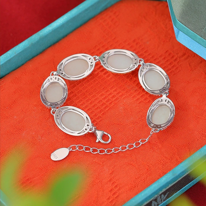 Natural Cabochon Hetian Jade Bracelet (with Silver-Gilded Tang Dynasty Scroll Grass Pattern)