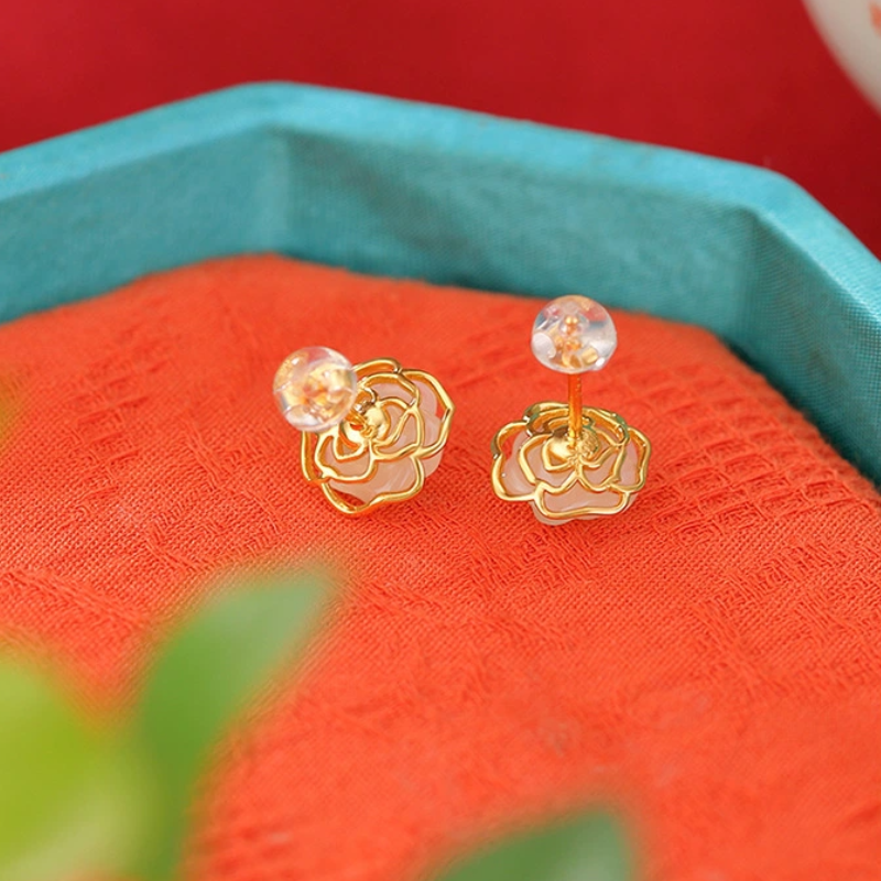 Rose-shaped Hetian Jade stud earrings (Gold-plated Sterling Silver)