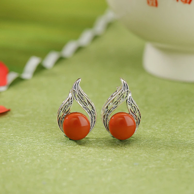 South Red Agate &amp; Scroll - Patterned Silver Stud Earrings