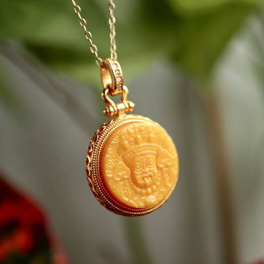 Natural Amber Zhaki Lamu Pendant