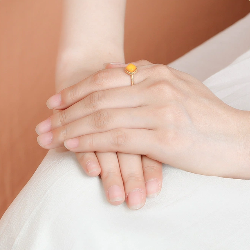 TerraDharma "Vitality Preservation & Harmony Convergence" Simple Geometric Square Jewelry Set Made of Amber