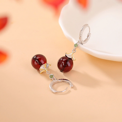 Blood Amber Bead with Ginkgo Leaf  Ornament Earrings (Gold-plated Sterling Silver)
