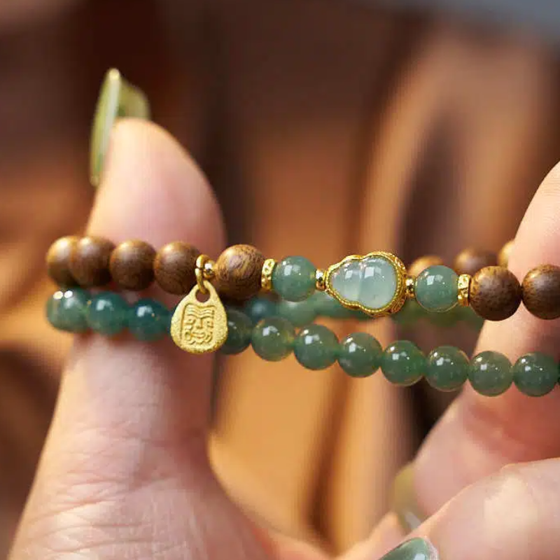 TerraDharma "Spirit Soothing & Stress Dissipation" Agarwood & Ice-type Jadeite Bracelet (with Zhaki Lamu Pendant)