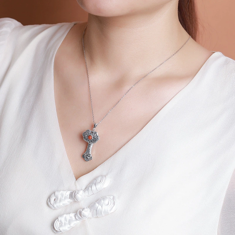 South Red Agate Hollowed-out Carved Pendant Nacklace in the Shape of a Ruyi (Treasure)