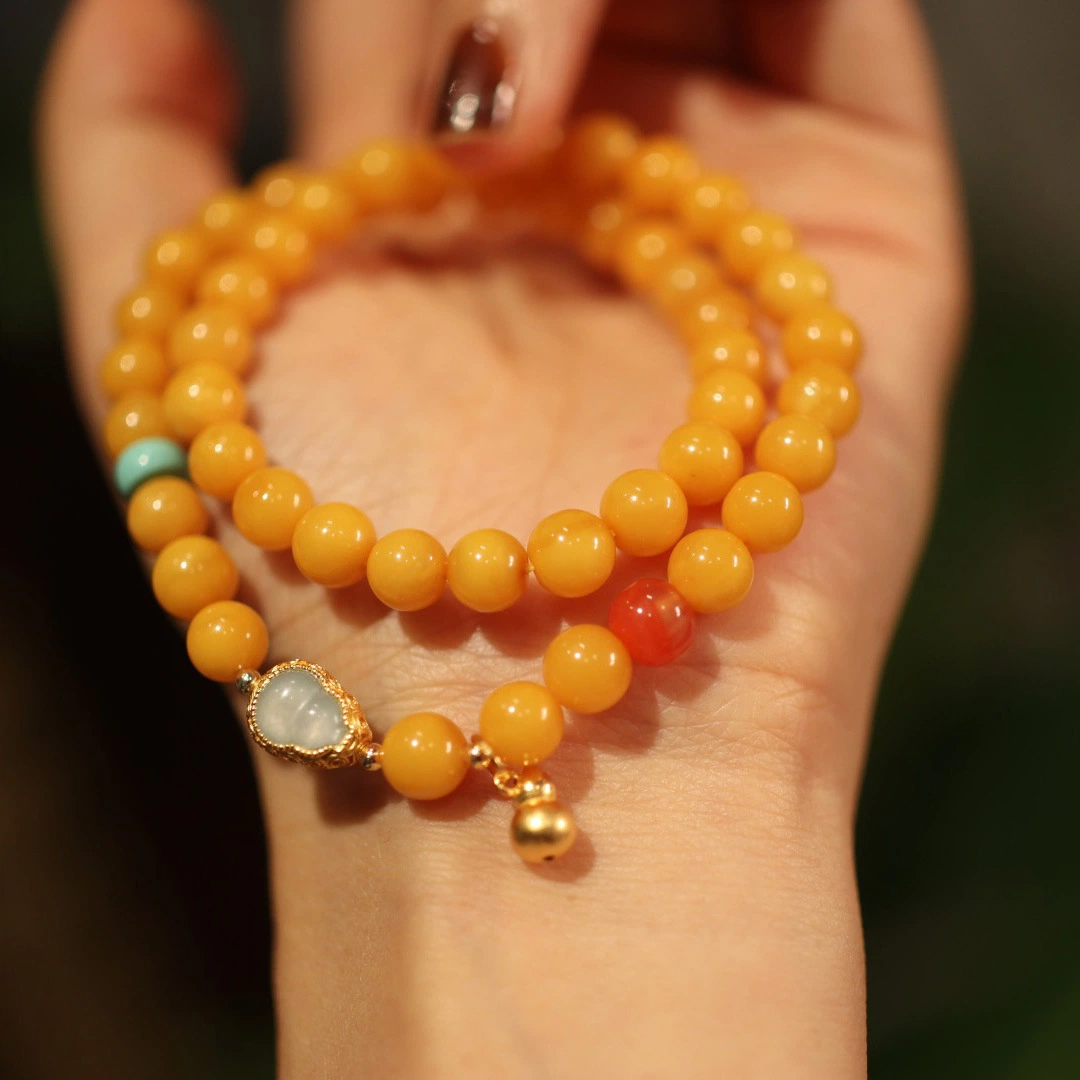 Natural Beeswax Bracelet (with Gourd Pendant)