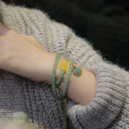 Natural Hetian Jade Bracelet (with Amber Pi Yao and Hetian Jade Crab Pendants)