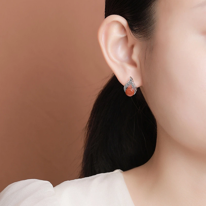 South Red Agate &amp; Scroll - Patterned Silver Stud Earrings