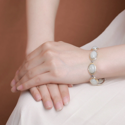 Natural Cabochon Hetian Jade Bracelet (with Silver-Gilded Tang Dynasty Scroll Grass Pattern)