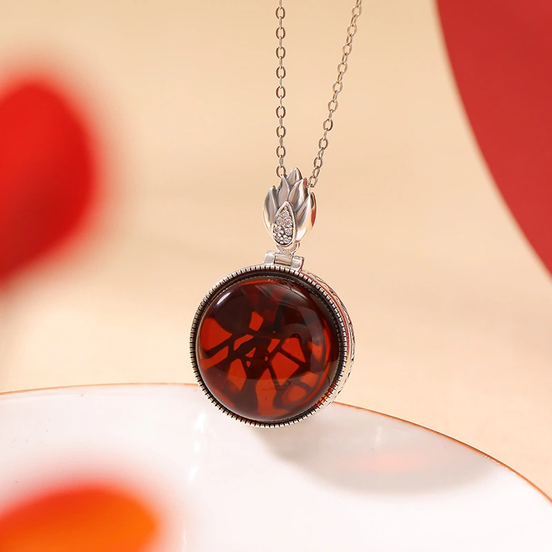 Hollowed-out Pendant Nacklace with Cabochon of Nature Beeswax or Blood Amber